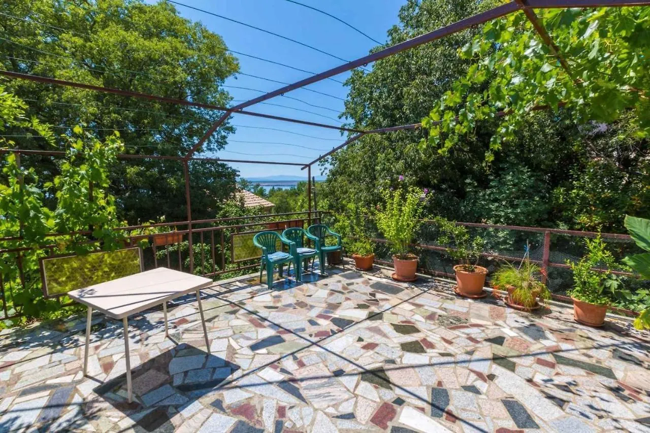 Apartment In Dramalj 5752